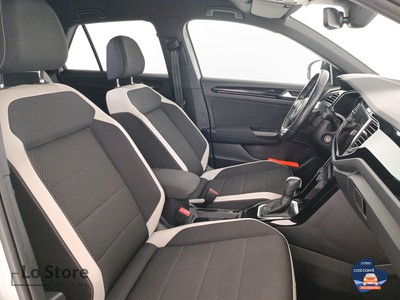 10 - Volkswagen T-Roc eschini auto