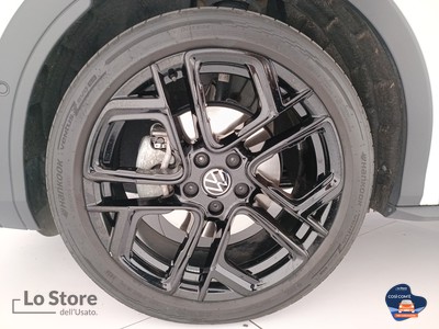 8 - Volkswagen T-Roc eschini auto