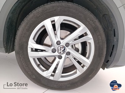 8 - Volkswagen T-Roc eschini auto