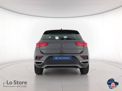 5 - Volkswagen T-Roc eschini auto