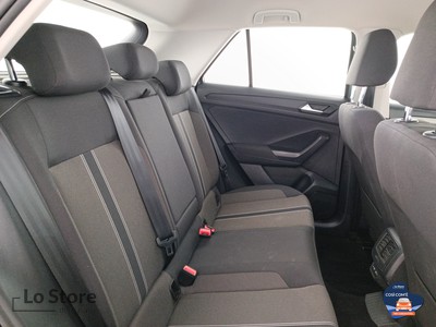 9 - Volkswagen T-Roc eschini auto
