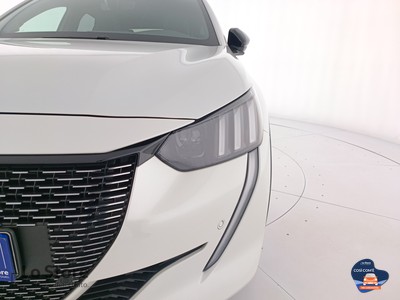 7 - Peugeot 208 eschini auto