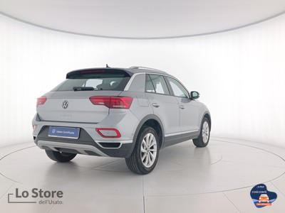 4 - Volkswagen T-Roc eschini auto