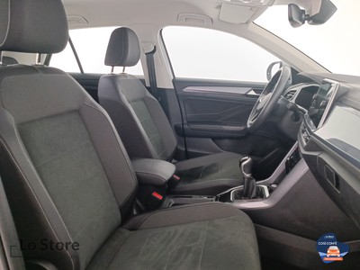 10 - Volkswagen T-Roc eschini auto