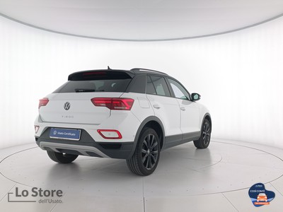 4 - Volkswagen T-Roc eschini auto