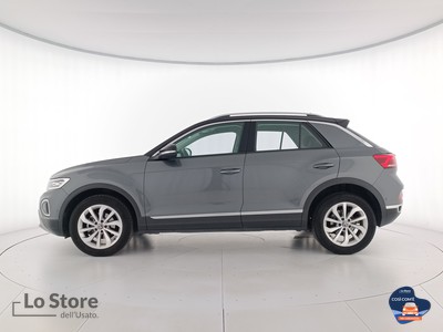 3 - Volkswagen T-Roc eschini auto