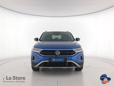 2 - Volkswagen T-Roc eschini auto