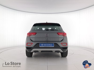 5 - Volkswagen T-Roc eschini auto