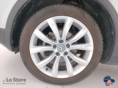8 - Volkswagen T-Roc eschini auto