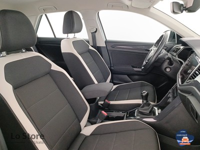 10 - Volkswagen T-Roc eschini auto