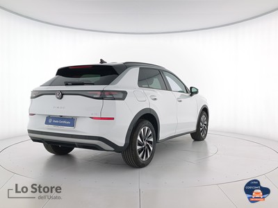 4 - Volkswagen T-Roc eschini auto
