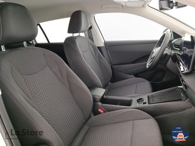 10 - Volkswagen T-Roc eschini auto