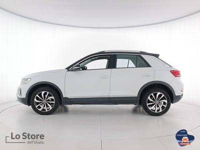 3 - Volkswagen T-Roc eschini auto
