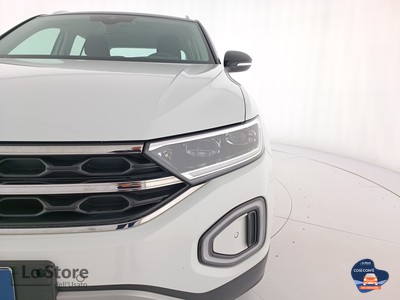 7 - Volkswagen T-Roc eschini auto