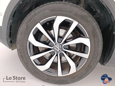 8 - Volkswagen T-Roc eschini auto