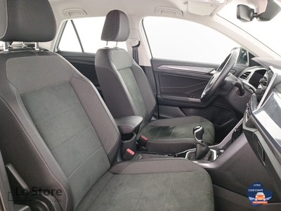 10 - Volkswagen T-Roc eschini auto