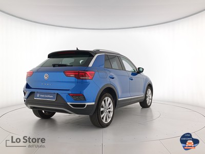 4 - Volkswagen T-Roc eschini auto