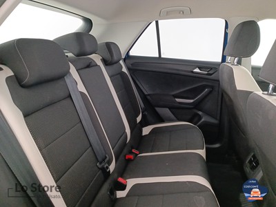 9 - Volkswagen T-Roc eschini auto