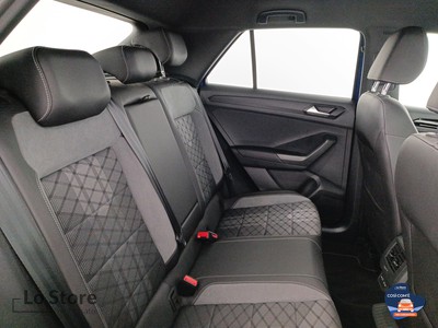 10 - Volkswagen T-Roc eschini auto