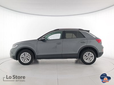 3 - Volkswagen T-Roc eschini auto