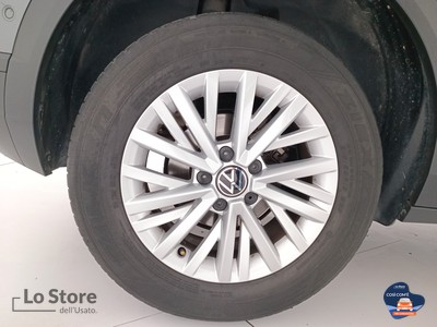 8 - Volkswagen T-Roc eschini auto