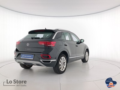 4 - Volkswagen T-Roc eschini auto