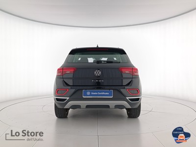 5 - Volkswagen T-Roc eschini auto
