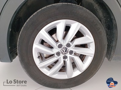 8 - Volkswagen T-Cross eschini auto