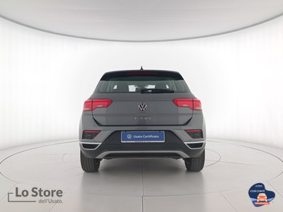 5 - Volkswagen T-Roc eschini auto