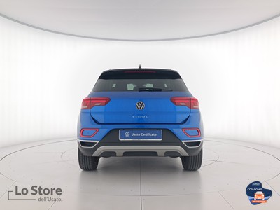 5 - Volkswagen T-Roc eschini auto