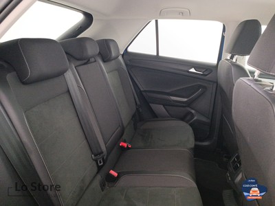 9 - Volkswagen T-Roc eschini auto
