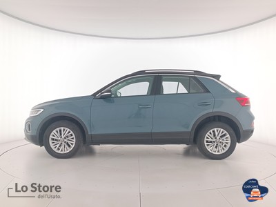 3 - Volkswagen T-Roc eschini auto