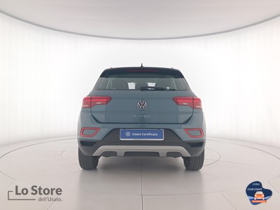 5 - Volkswagen T-Roc eschini auto