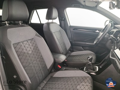 10 - Volkswagen T-Roc eschini auto
