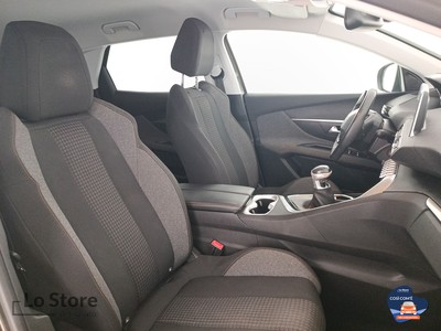 10 - Peugeot 3008 eschini auto