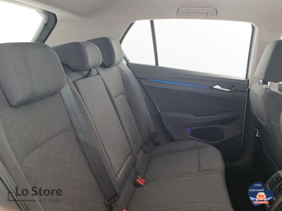 9 - Volkswagen Golf eschini auto
