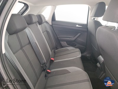 9 - Volkswagen Polo eschini auto
