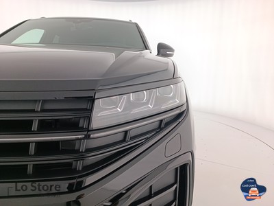 7 - Volkswagen Touareg eschini auto