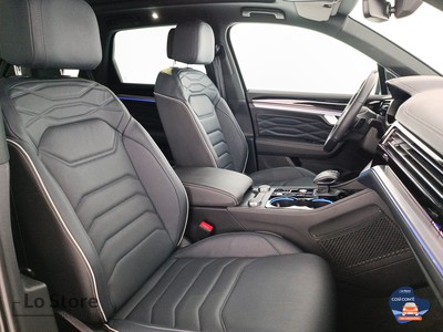 10 - Volkswagen Touareg eschini auto
