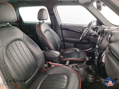 10 - Mini Countryman eschini auto