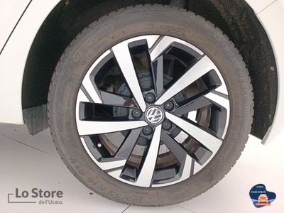 8 - Volkswagen Polo eschini auto