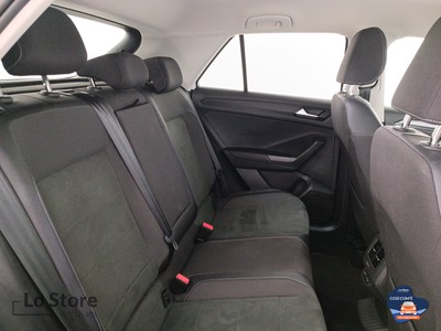 9 - Volkswagen T-Roc eschini auto