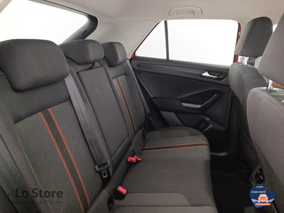 9 - Volkswagen T-Roc eschini auto