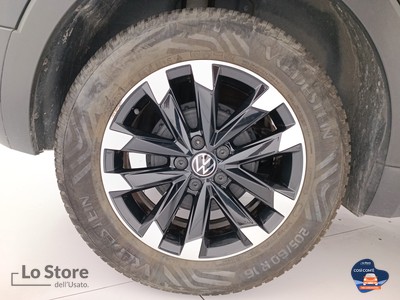 8 - Volkswagen T-Cross eschini auto