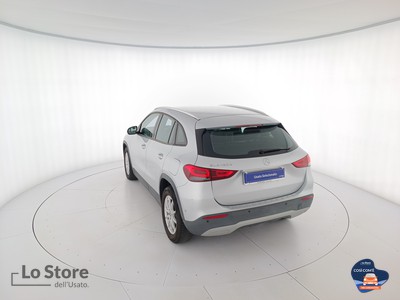 6 - Mercedes-Benz GLA eschini auto