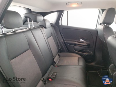9 - Mercedes-Benz GLA eschini auto