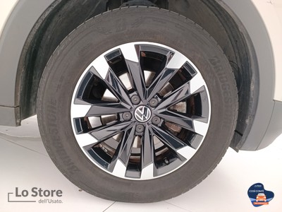 8 - Volkswagen T-Cross eschini auto