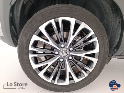 8 - Toyota Yaris cross eschini auto