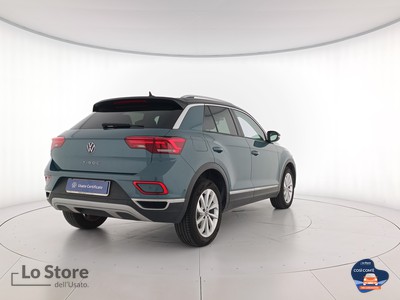 4 - Volkswagen T-Roc eschini auto
