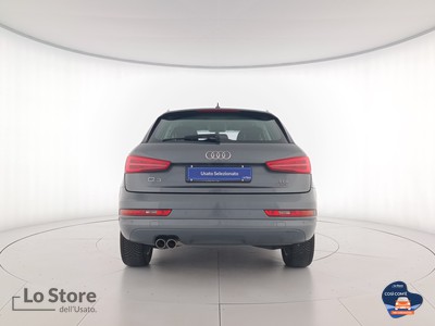 5 - Audi Q3 eschini auto
